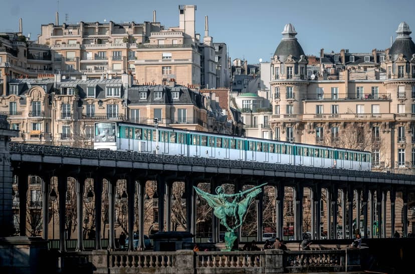 Informations sur les perturbations des lignes de métro, tramway et funiculaire à Paris le jeudi 20 novembre 2025
